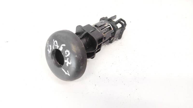 1K0886920A Volkswagen Passat 2006 Other holders