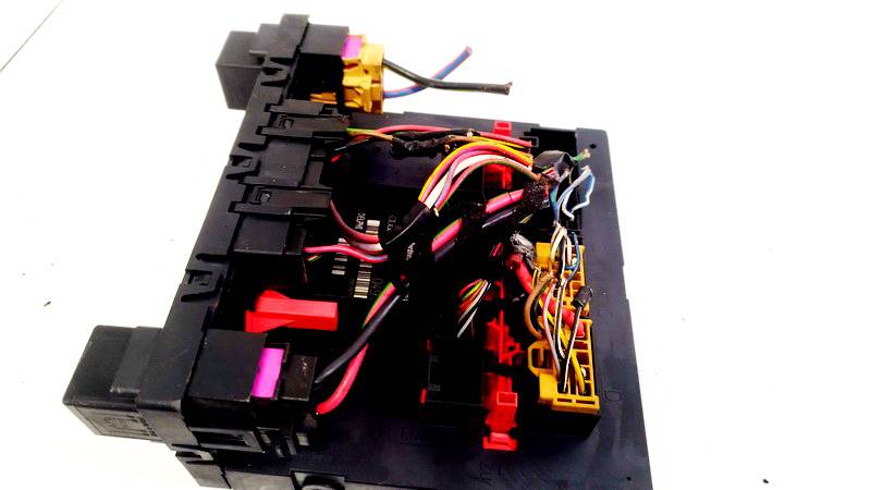 1K0937049M Skoda Octavia 2004 Fuse box - Thumbnail 2