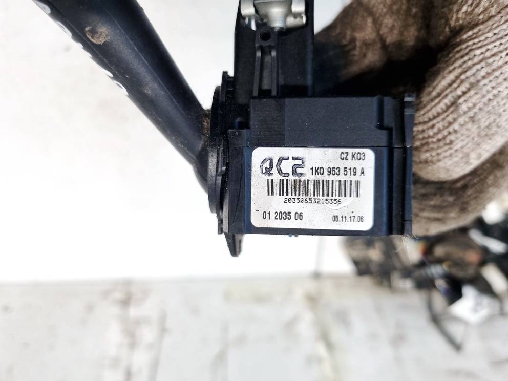 1K0953519A Skoda Octavia 2005 Wiper ARM STEERING COLUMN SWITCH - Thumbnail 4