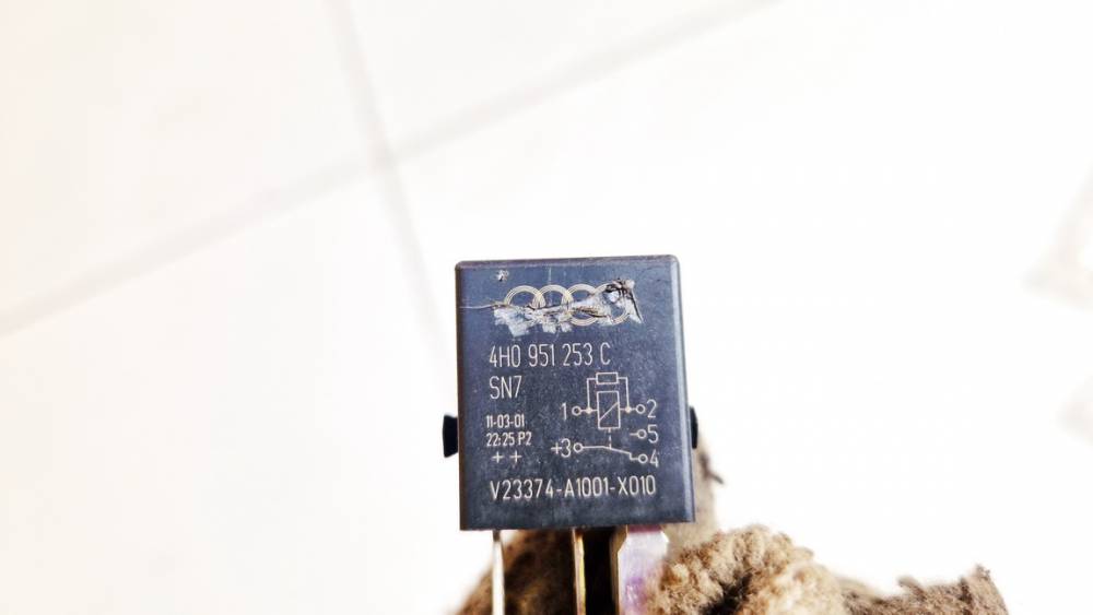 4H0951253C Skoda Octavia 2011 Relay module - Thumbnail 3