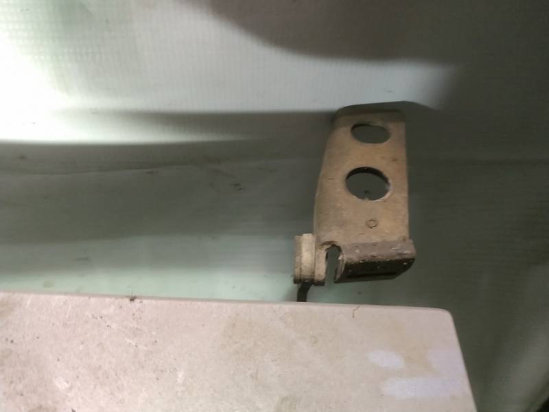 Renault Espace 2004 Aizmugurējā vāka eņģe - AIZMUGURE PA LABI