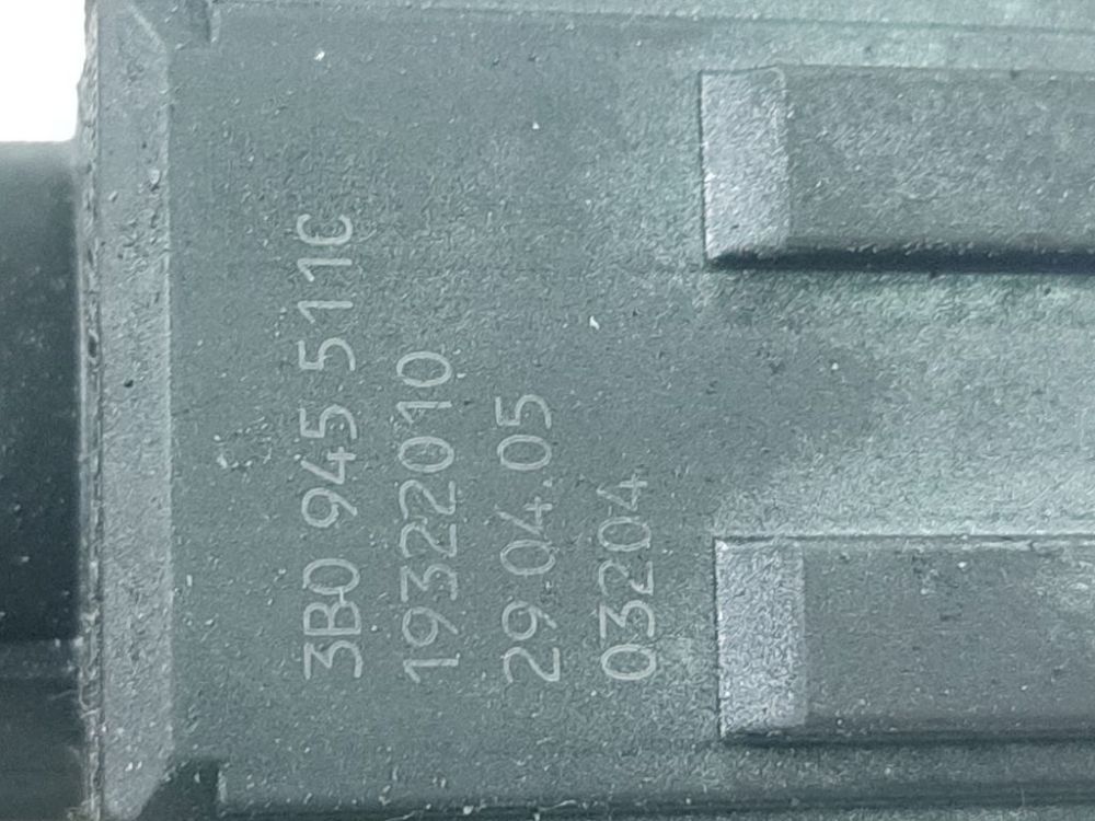 3B0945511C Audi A6 2005 Czujnik świateł hamulca (przekaźnik-klakson) - Thumbnail 4