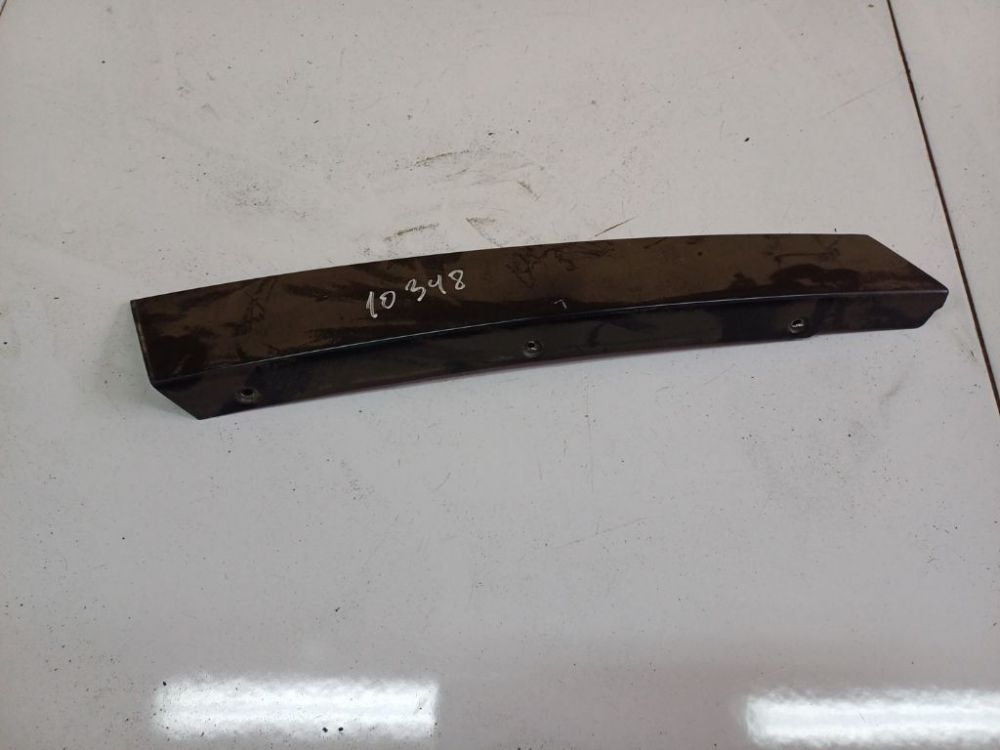 8D9853378B Audi A4 1998 Oven lasin tiivistelista  - EDESSÄ VASEMMALLA