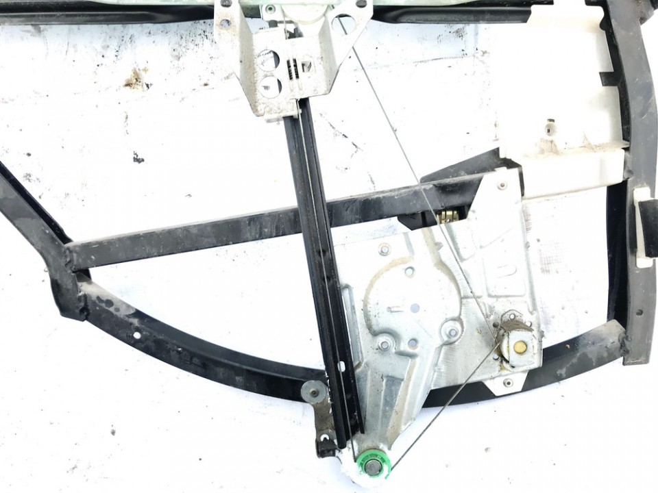 Audi A4 1997 Podnośnik szyby drzwi - TYLNE PRAWE
