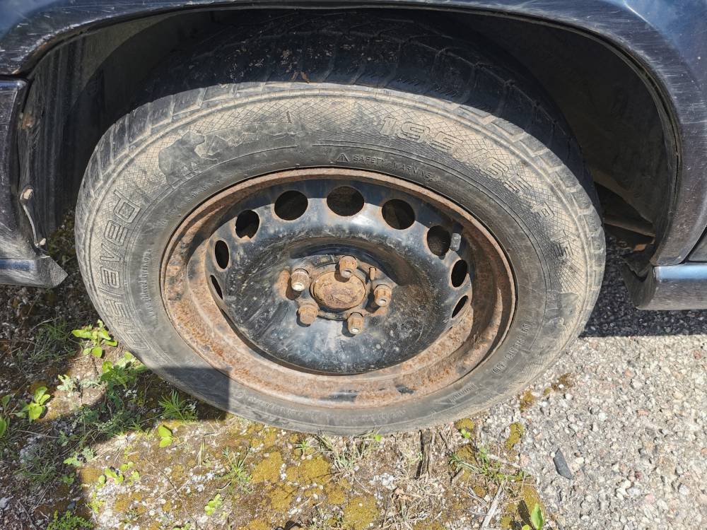 5X108 Volvo V70 1997 Komplet stalowych felg R15