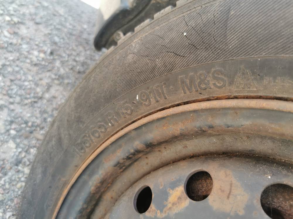 5X108 Volvo V70 1997 Komplet stalowych felg R15 - Thumbnail 5