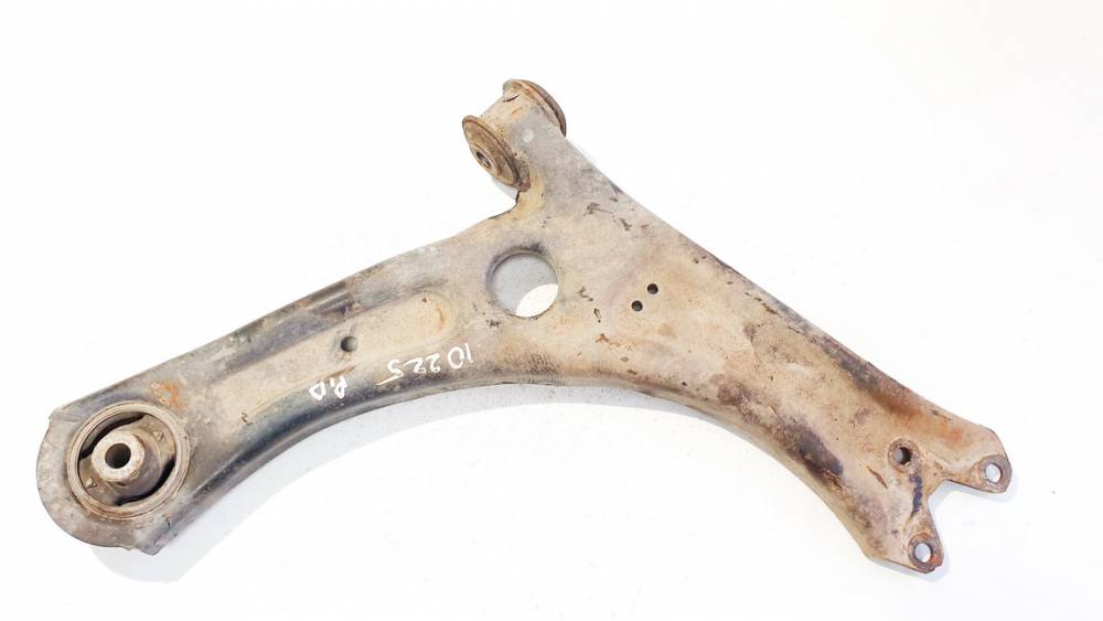 1K0407152BG Skoda Yeti 2012 Alatukivarsi - EDESSÄ OIKEALLA