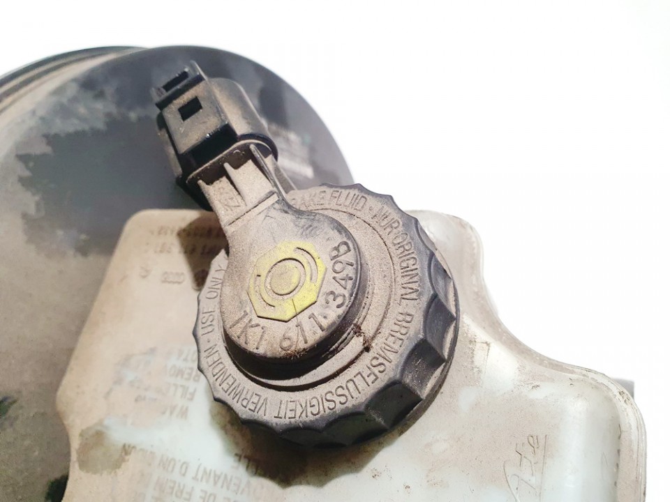 1k1611301c used Brake Master Cylinder Reservoir Volkswagen Touran 2004