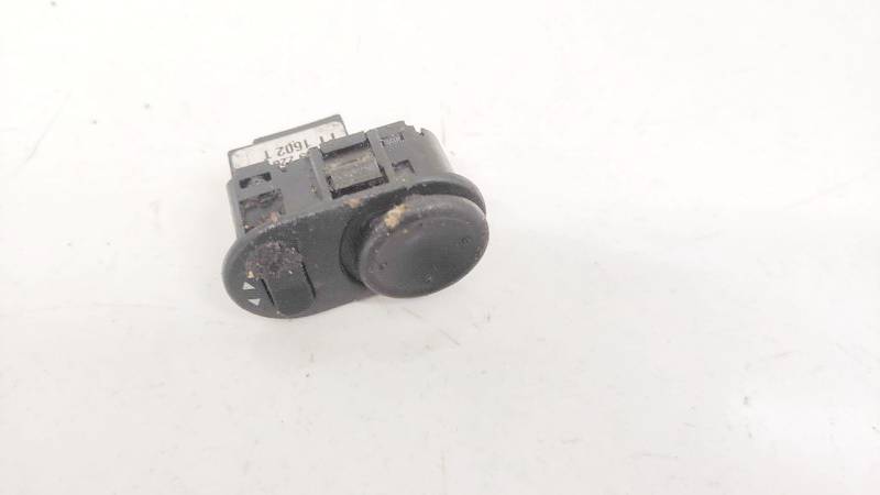 Diuza Spalare Parbriz Opel Astra G Zafira Corsa C D Insignia Signum Vectra C Me Premium Me 002632 Diuza Spalare Parbriz Opel Astra G Zafira Corsa C D Insignia Signum Vectra C Me Premium Me 002632