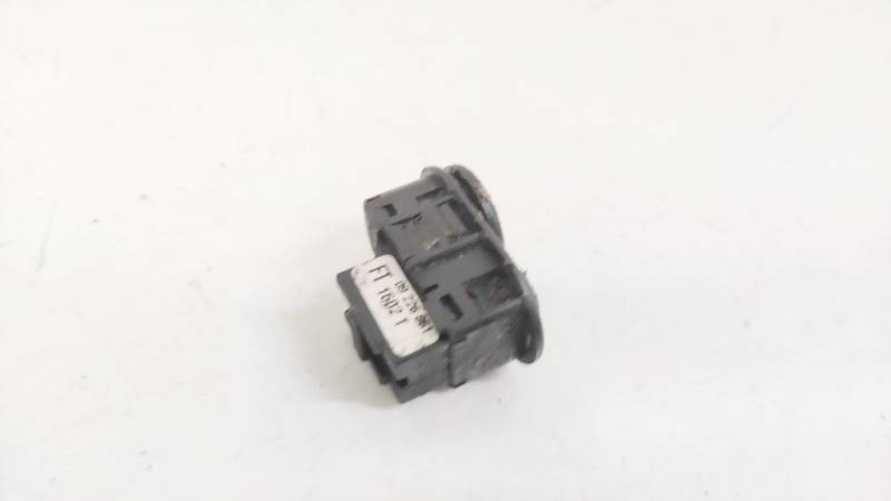 Genuine Vauxhall Mirror Control Switch - Astra-G, Zafira-A, Corsa-C, Meriva - FT 09226861 / 5241203