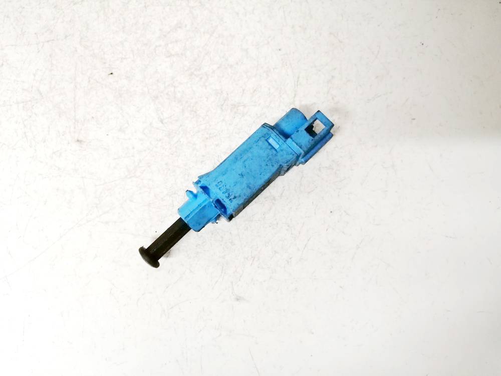 1H0MW0 Volkswagen Golf 1999 Brake Light Switch (sensor) - Switch (Pedal Contact)