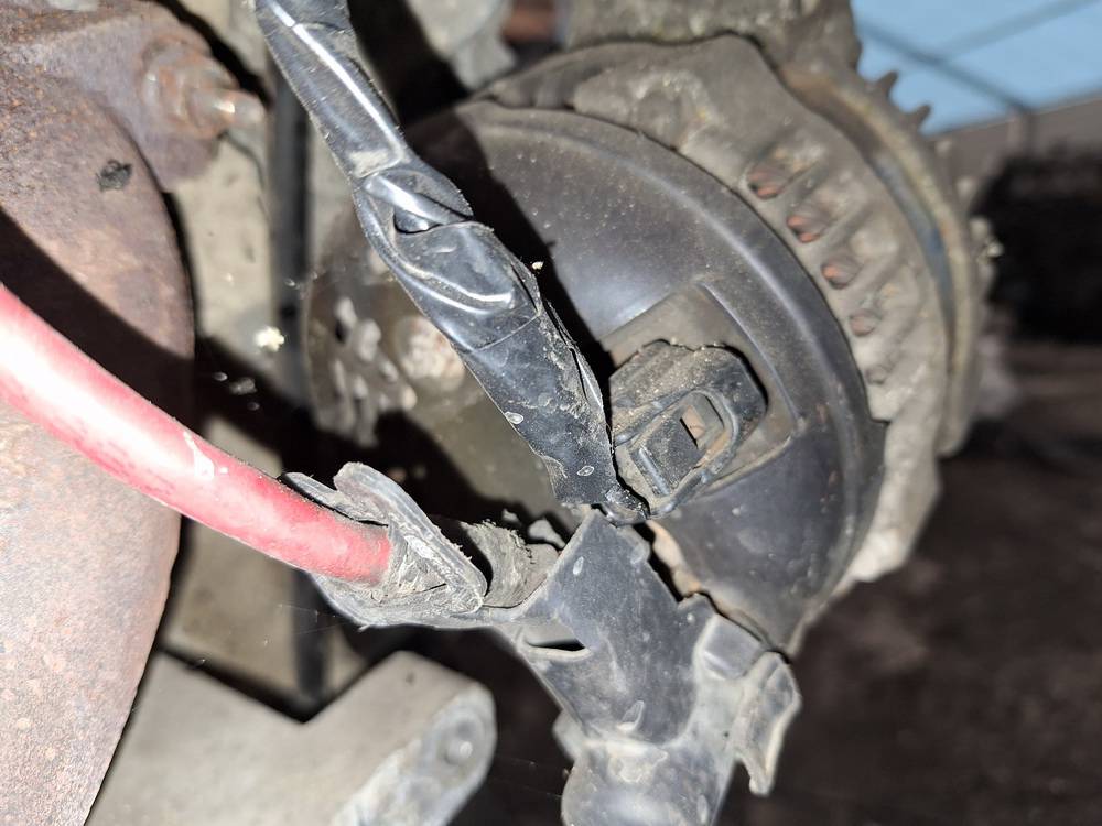 Chrysler 300C 2006 Alternator - Thumbnail 3