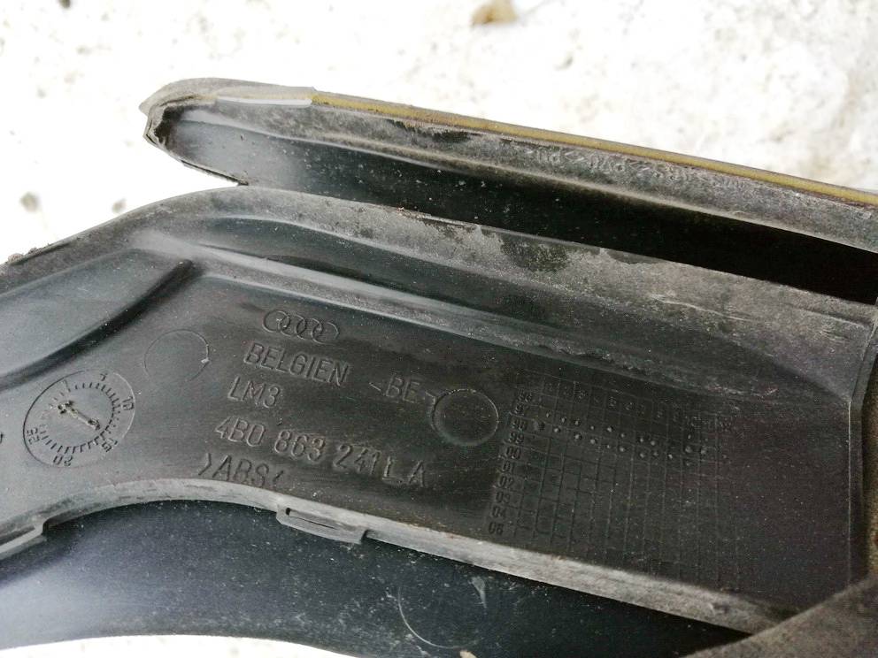 4B0863241 Audi A6 1998 Salona apdare (plastmasas) - Thumbnail 3