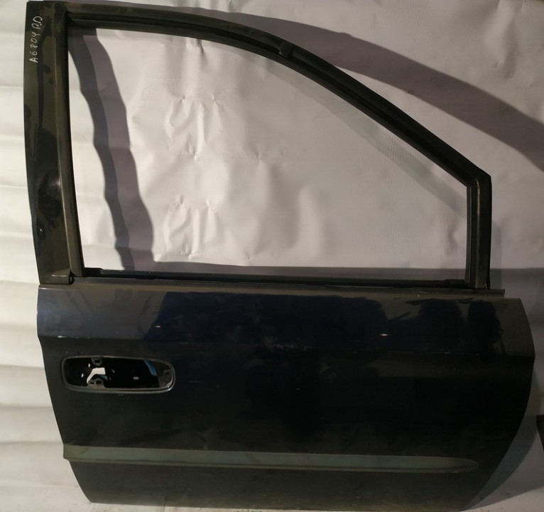 MELYNOS Chrysler Voyager 2001 Durvis - PRIEKŠA PA LABI