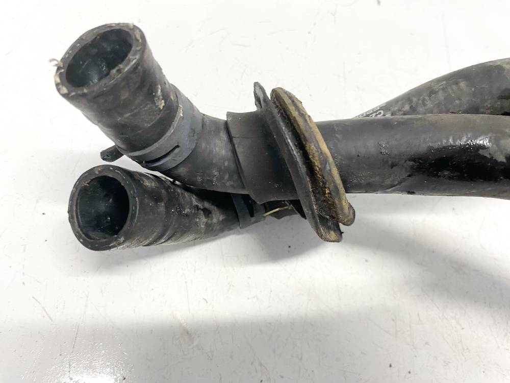 USED+ Audi A4 2000 Wąż wodny - Thumbnail 2