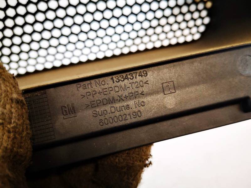 13343749 Opel Astra 2010 Ilmanotto ritilät - Thumbnail 2