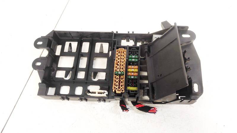4F0971845 Audi A6 2005 Fuse box
