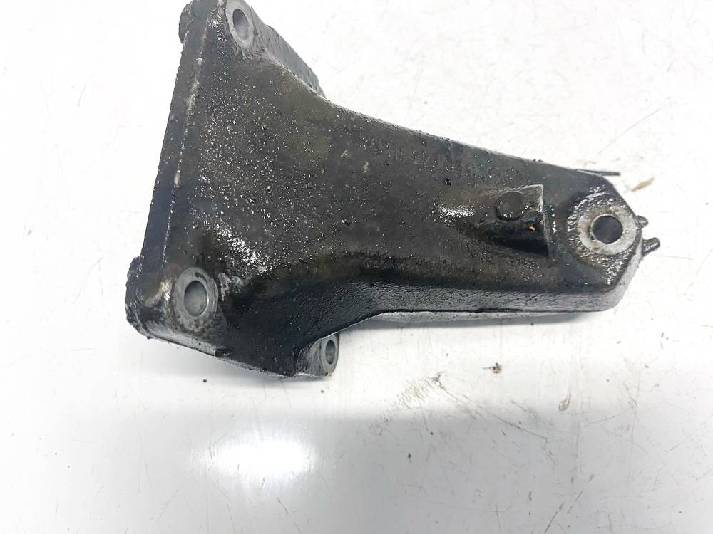 1112230904 Mercedes-Benz E-CLASS 1997 Engine Mount Bracket and Gearbox Mount Bracket