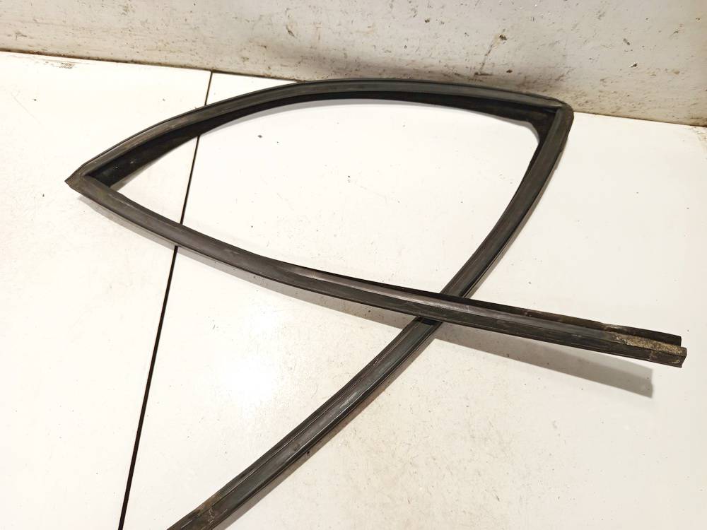 7020583 BMW X5 2004 Duru Guma G.K.