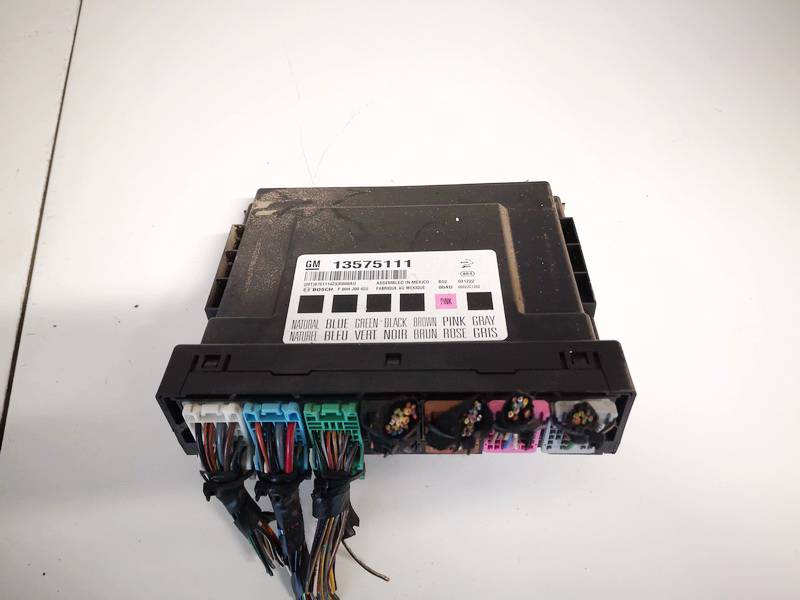 13575111 Opel Insignia 2010 Komforto blokas