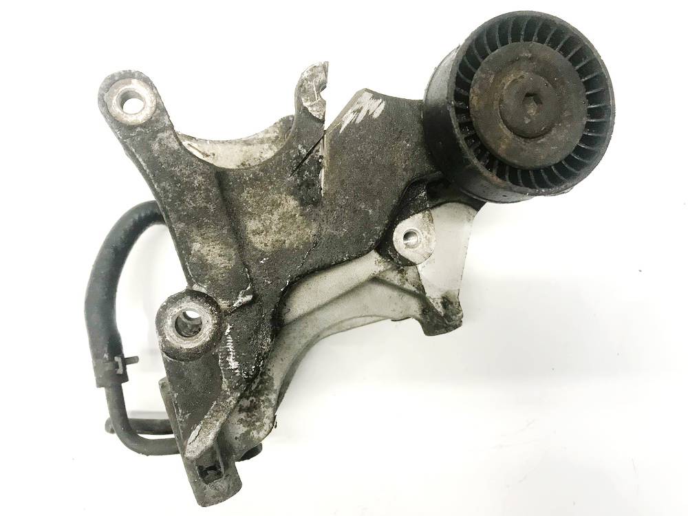 Hyundai Elantra 2001 Engine Mount Bracket and Gearbox Mount Bracket - Thumbnail 3