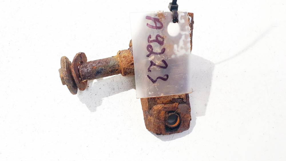 Toyota RAV-4 2003 Poikittaisen tukivarren kiinnike - TAKANA OIKEALLA - Thumbnail 3