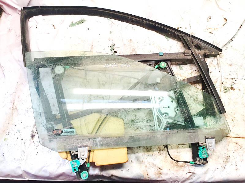 8D0837754 Audi A4 1997 Duru remas P.D.