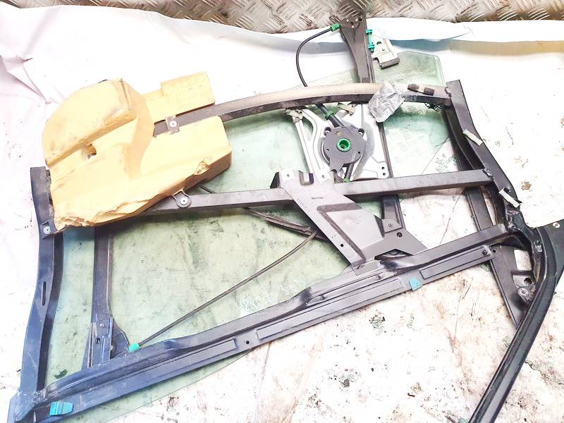 8D0837754 Audi A4 1997 Duru remas P.D. - Thumbnail 2