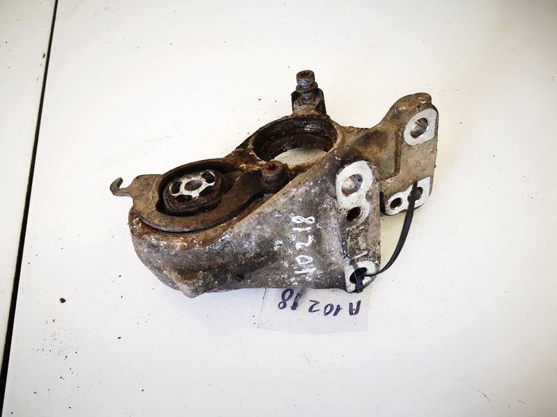 96391768 Peugeot 308 2008 Engine Mounting and Transmission Mount (Engine support)