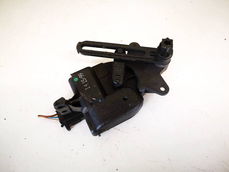1J0907511 Volkswagen Bora 1999 Heater Vent Flap Control Actuator Motor