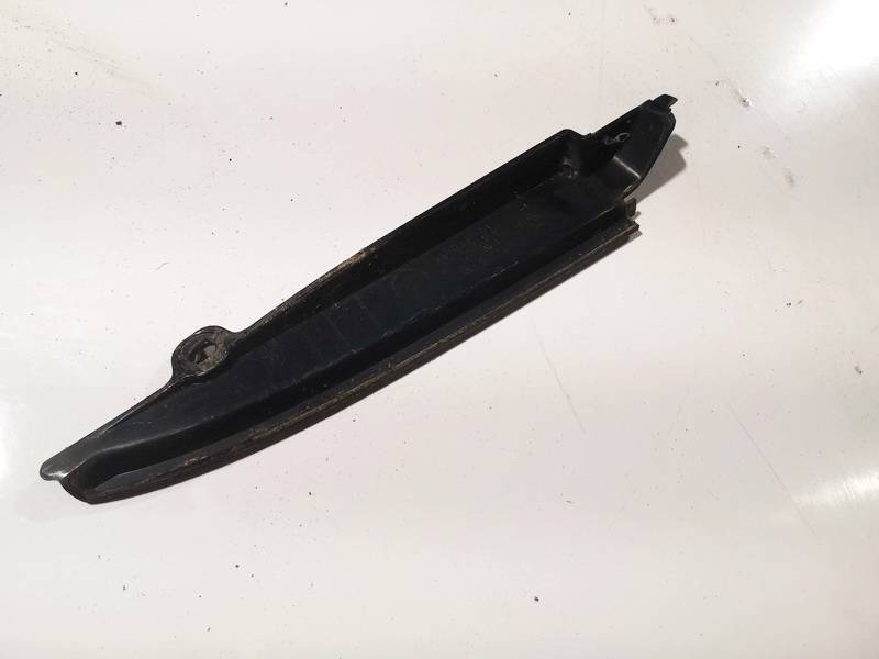 04717735A8 Dodge Grand Caravan 2004 Sisätilan koristelu (muovit) - Thumbnail 2