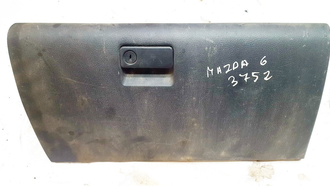 GJ6E64161 Mazda 6 2004 Handschuhfach