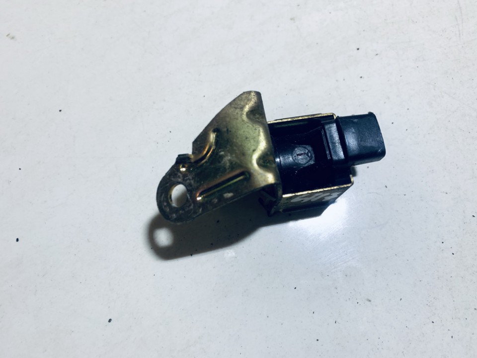 437906263A Audi A3 1997 Electrical selenoid (Electromagnetic solenoid) - Thumbnail 2