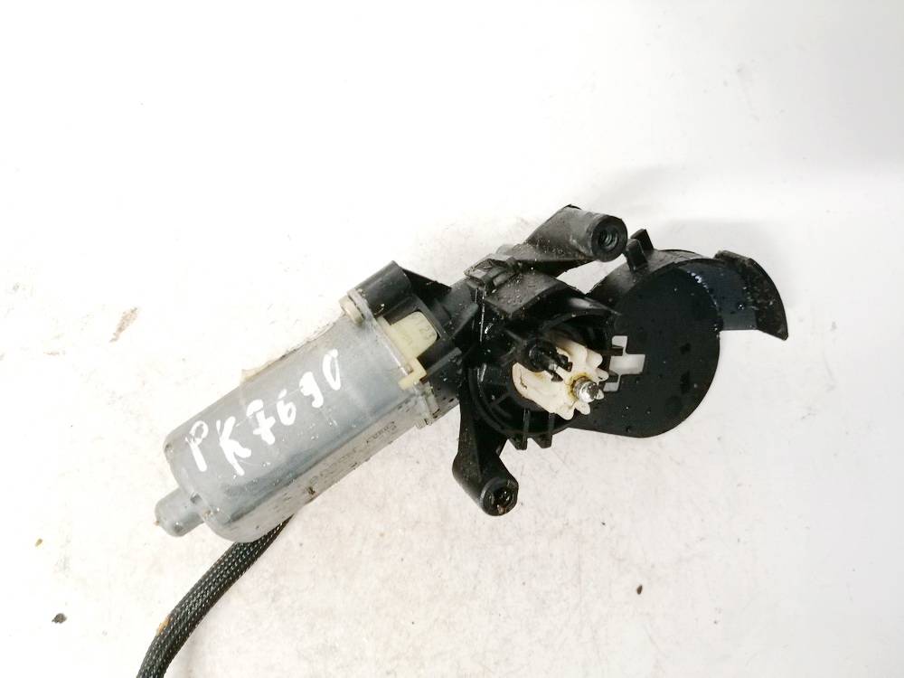 0390201939 Mercedes-Benz C-CLASS 2003 Motor de ajuste del asiento - DELANTERO IZQUIERDO