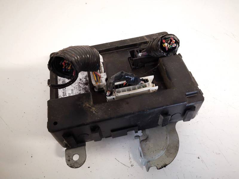 284B05Z000 Nissan Quest 2004 Moduł komfortu - Thumbnail 3