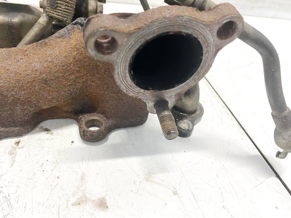 Toyota Corolla Verso 2006 kolektor wydechowy - Thumbnail 3