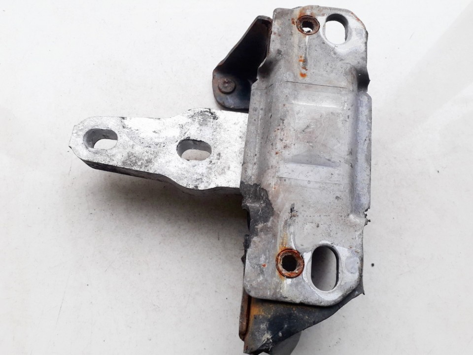 8v517m121ae 8v517m121ae Engine Mounting and Transmission Mount