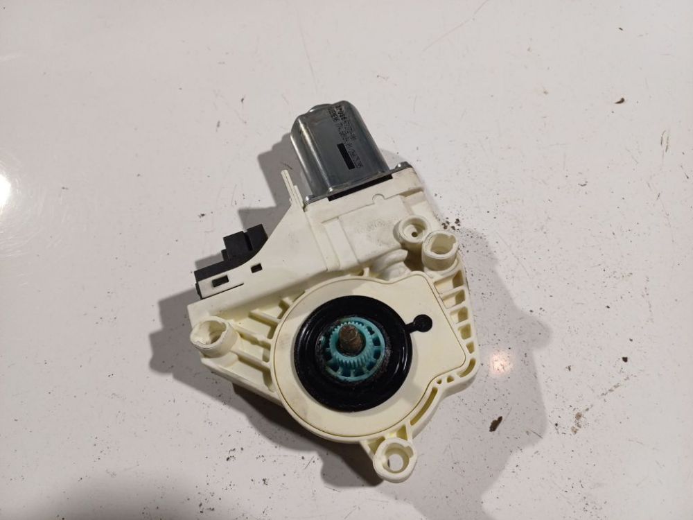 4F0959802D Audi A6 2005 Window Motor - FRONT RIGHT - Thumbnail 3