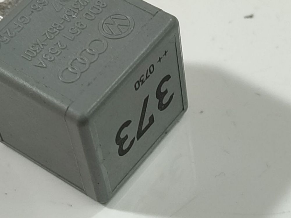 8D0951253A Audi A3 2007 Relay module - Thumbnail 4