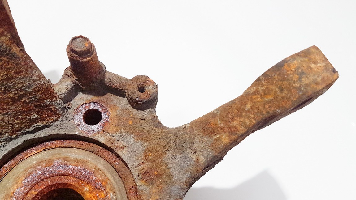 Chrysler Voyager 1998 Steering Knuckle - FRONT RIGHT - Thumbnail 3