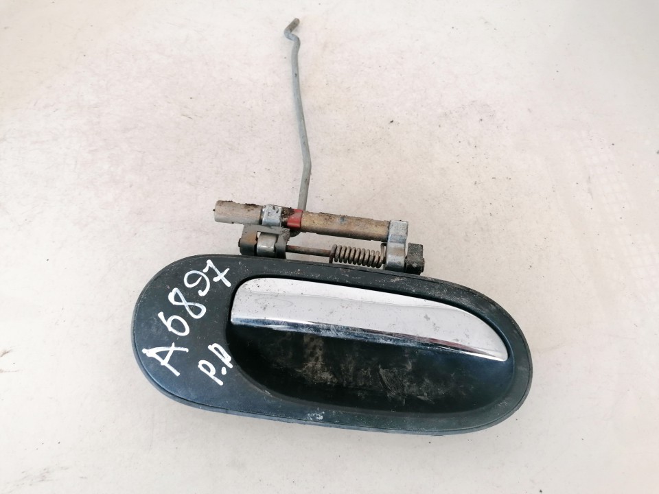 Nissan Almera 2000 Etuoven ulkokahva - EDESSÄ OIKEALLA