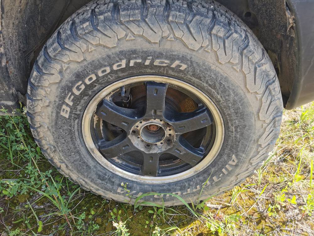 5X127 Jeep Grand Cherokee 2000 Komplet Kół Zimowych R16