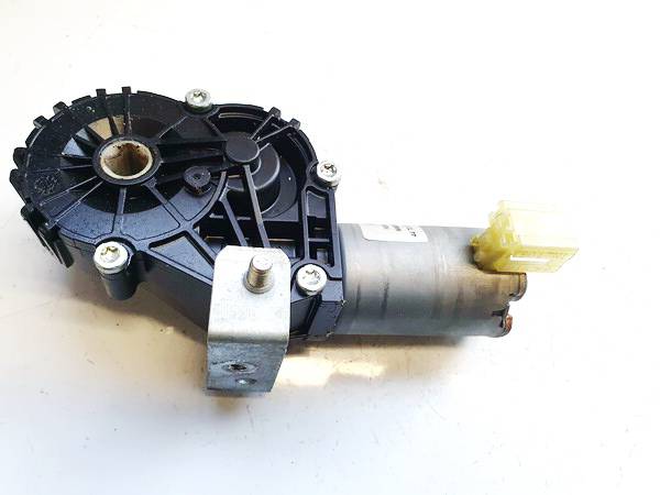 0390204007 BMW 5-Series 2012 Sedynes varikliukas P.K.