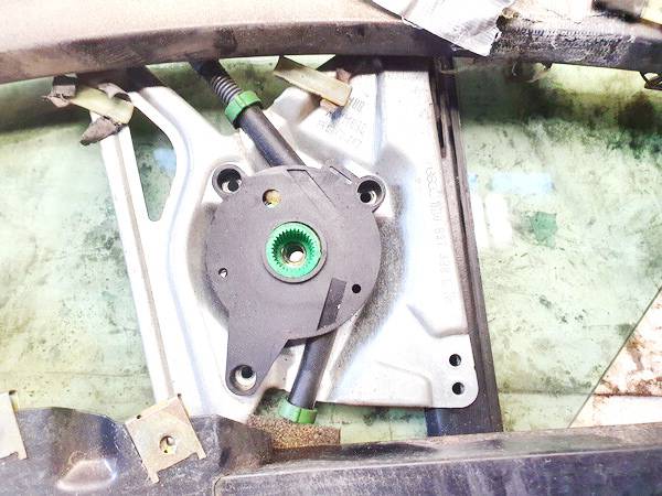 8D0837398C Audi A4 1997 Door winder mechanism (Window Regulator) - FRONT RIGHT - Thumbnail 3