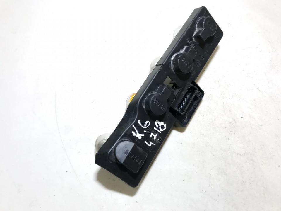 1u9945257 used Tailight Bulb Holder (Lamp Carrier) Skoda Octavia 2002 1