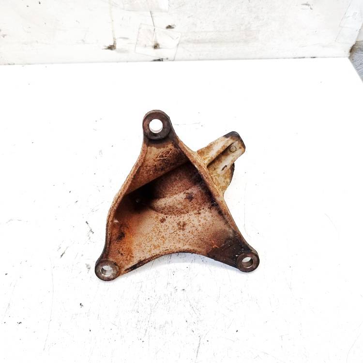 Volvo V50 2004 Ātrumkārbas kronšteins