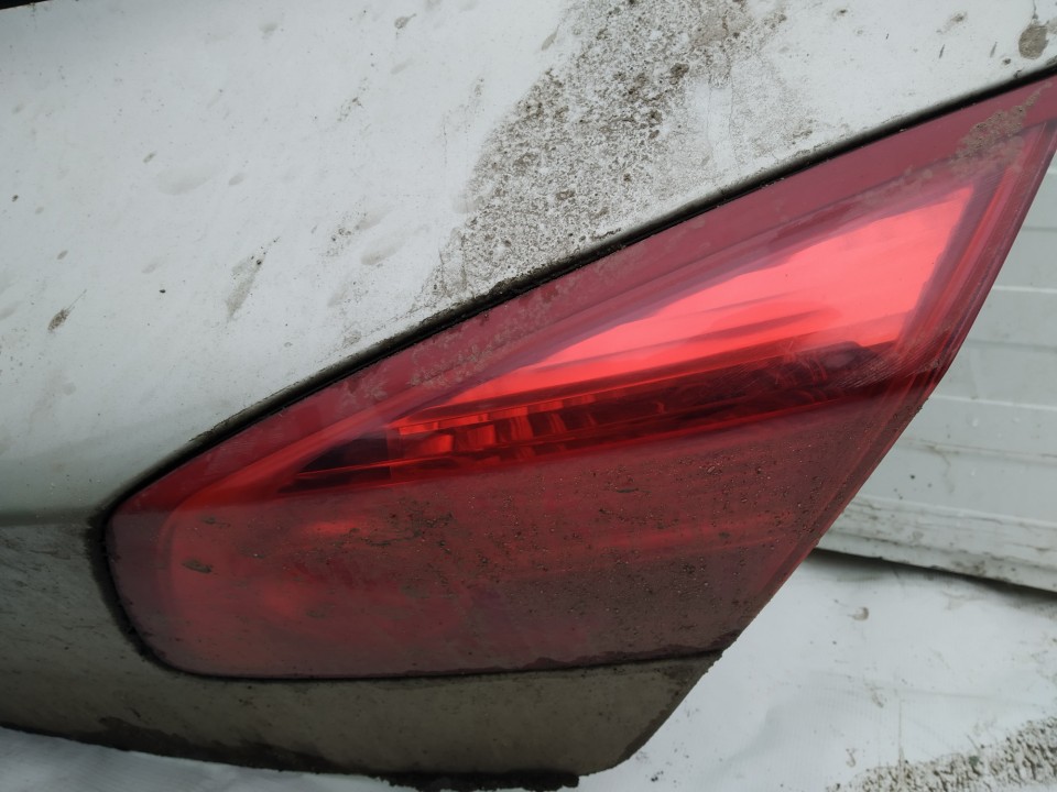 Renault Vel Satis 2002 Aizmugurējā vāka lukturis - AIZMUGURE PA LABI