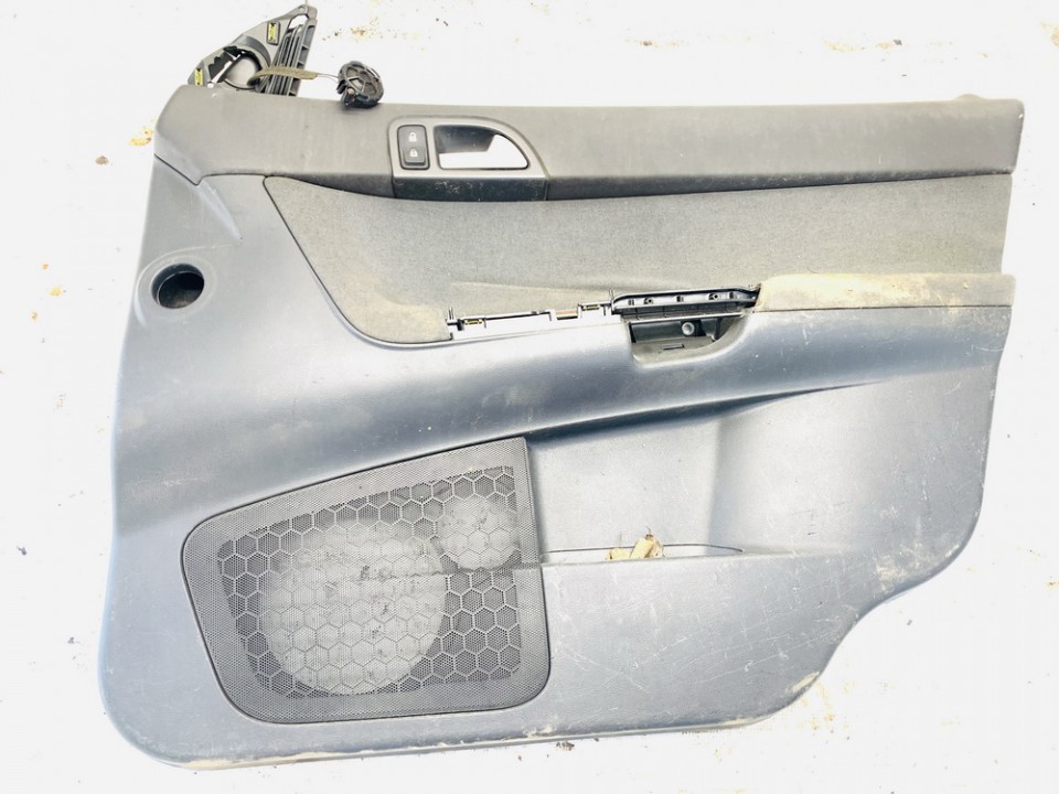 8679451 Volvo V50 2004 Door Panel - FRONT RIGHT
