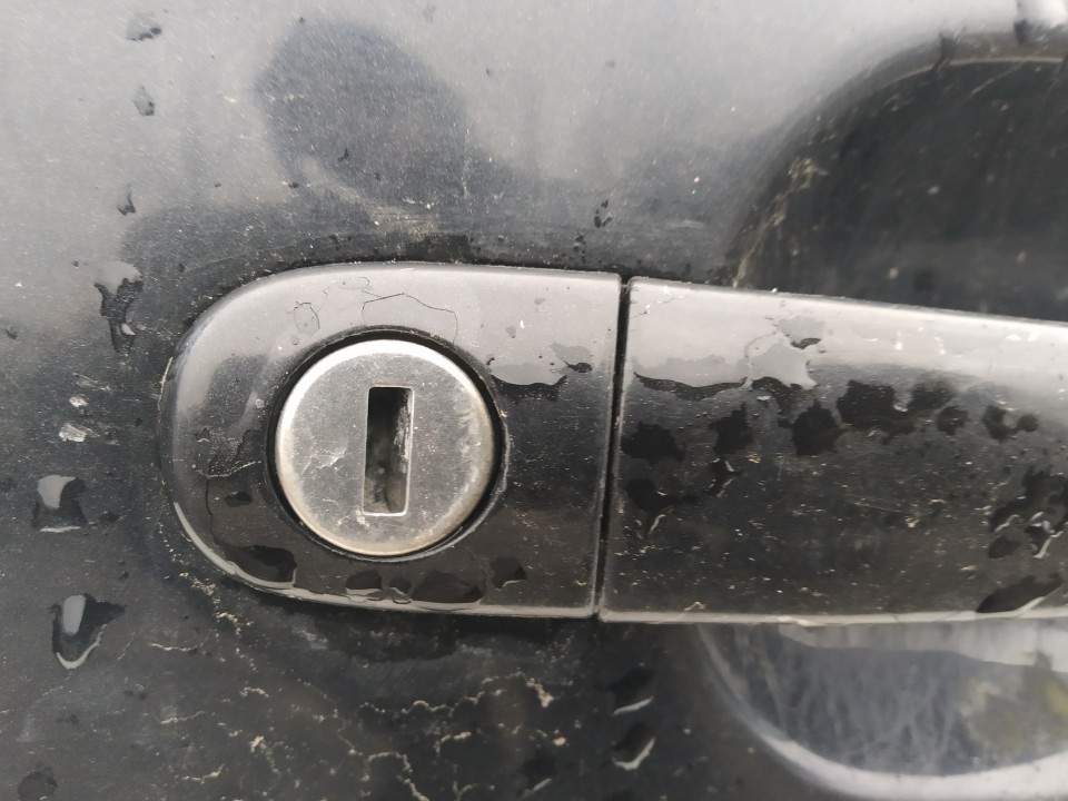 Skoda Octavia 2000 Door Handle Exterior - FRONT RIGHT - Thumbnail 2