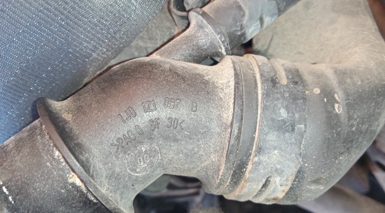 1J0121087B Volkswagen Golf 2000 Coolant Flange (Engine Coolant Thermostat Housing Cover) - Thumbnail 3